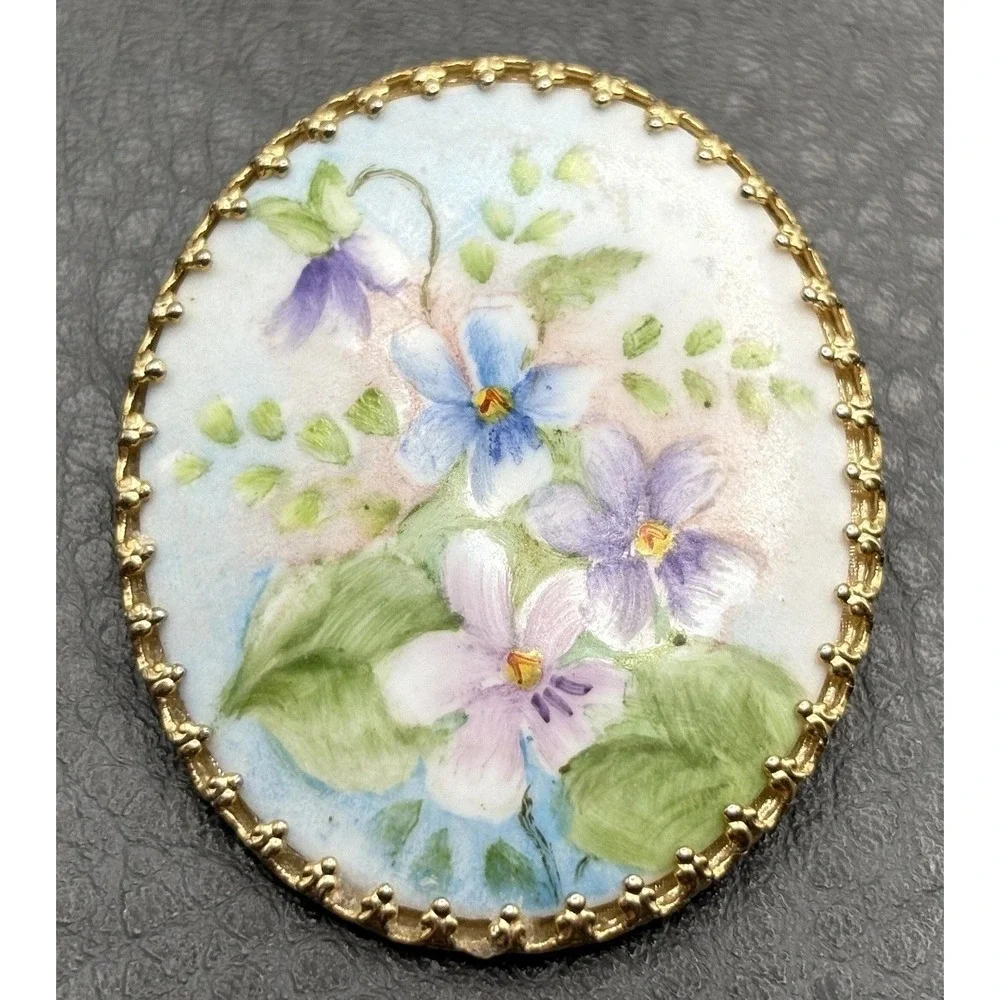 Vintage Hand Painted Porcelain Violet Pansy Flower Brooch Gold Tone